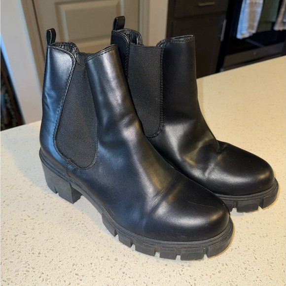 Black Ankle Boots - Picture 1 of 1